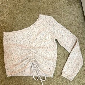 BUCKLE Super soft  one sleeve LeLis sweater  medium